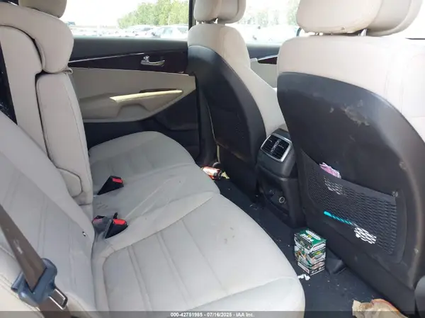 5XYPGDA37GG049761 2016 KIA SORENTO - Image 8