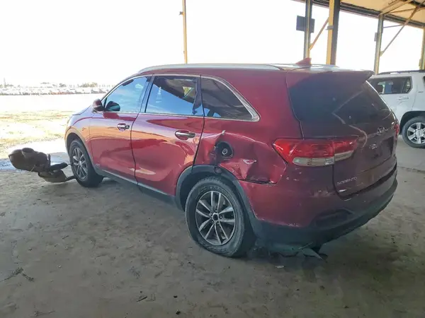 5XYPGDA37GG052899 2016 KIA SORENTO - Image 2