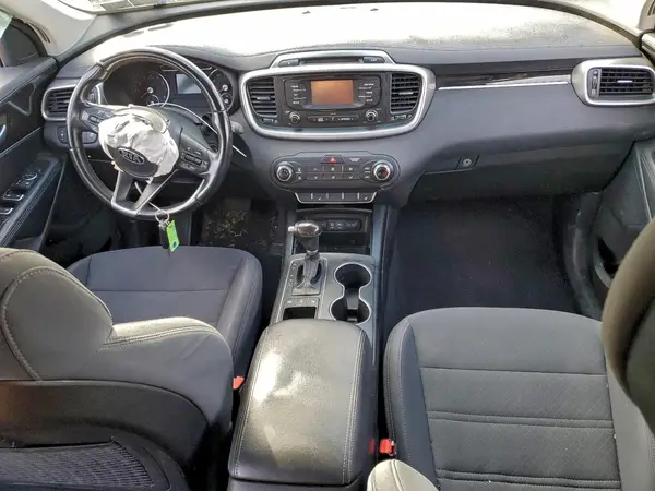 5XYPGDA37GG056726 2016 KIA SORENTO - Image 8