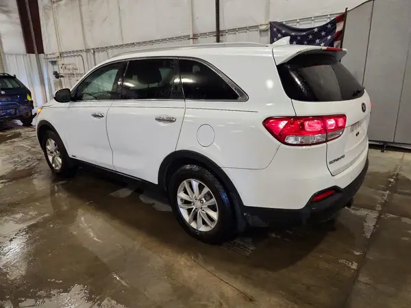 5XYPGDA37GG073526 2016 KIA SORENTO - Image 2