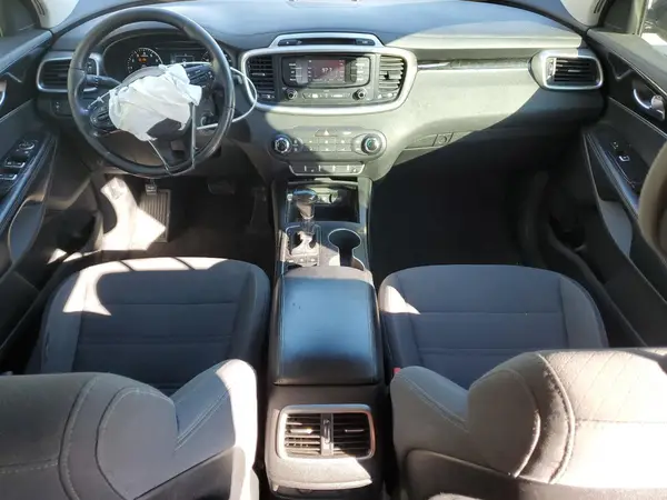 5XYPGDA37GG084204 2016 KIA SORENTO - Image 8
