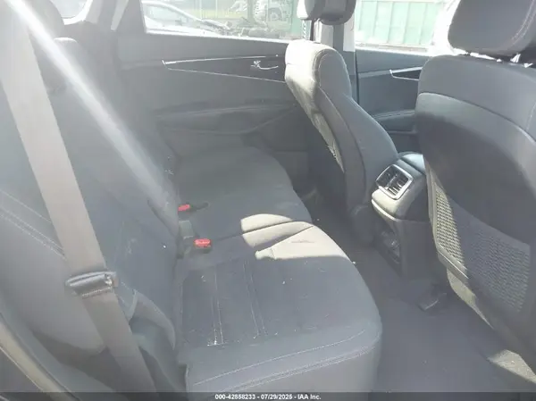 5XYPGDA37GG087216 2016 KIA SORENTO - Image 8