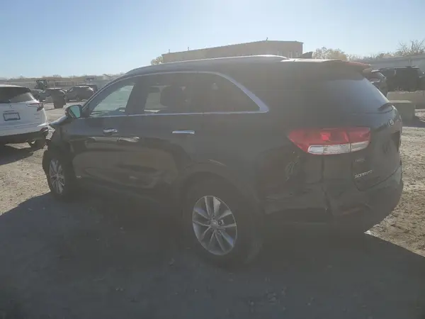5XYPGDA37GG091735 2016 KIA SORENTO - Image 2