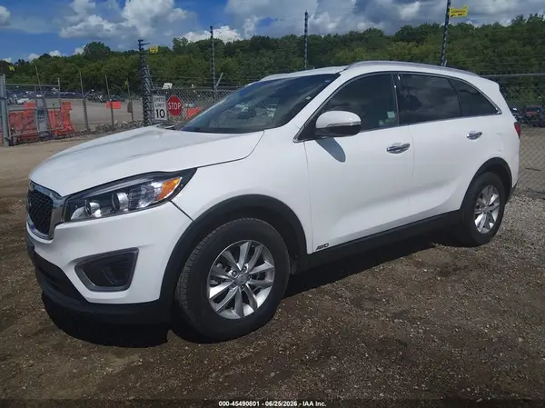 5XYPGDA37GG098653 2016 KIA SORENTO - Image 2