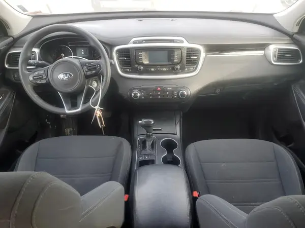 5XYPGDA37GG105844 2016 KIA SORENTO - Image 8