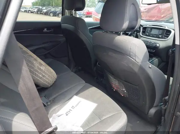 5XYPGDA37GG108100 2016 KIA SORENTO - Image 8