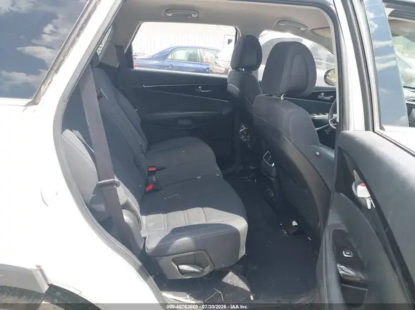 5XYPGDA37GG108789 2016 KIA SORENTO - Image 8