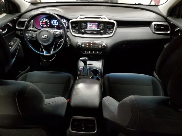 5XYPGDA37GG136107 2016 KIA SORENTO - Image 8