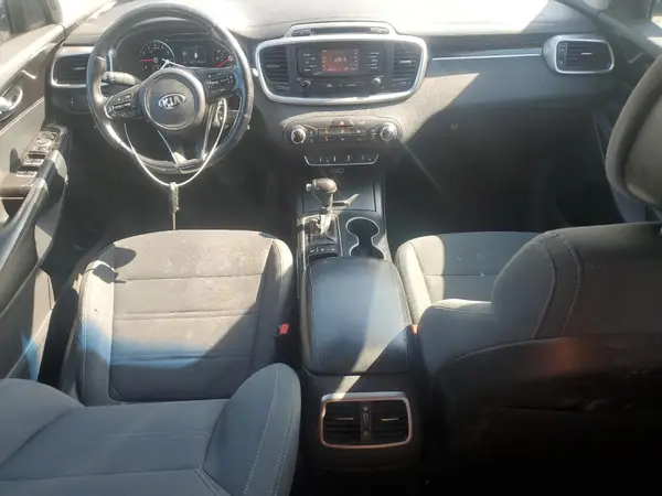 5XYPGDA37GG136995 2016 KIA SORENTO - Image 8