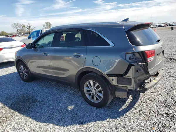 5XYPGDA37GG140352 2016 KIA SORENTO - Image 2