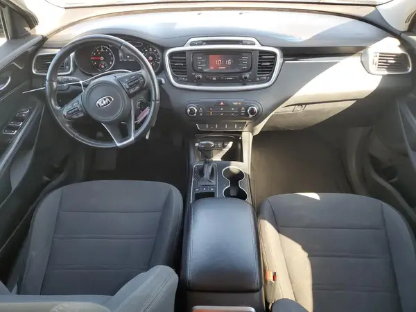 5XYPGDA37GG140352 2016 KIA SORENTO - Image 8