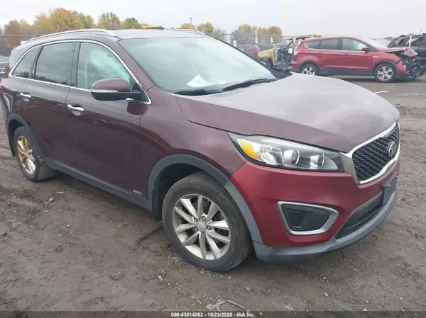5XYPGDA37GG144286 2016 KIA SORENTO - Image 1