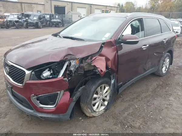 5XYPGDA37GG144286 2016 KIA SORENTO - Image 2