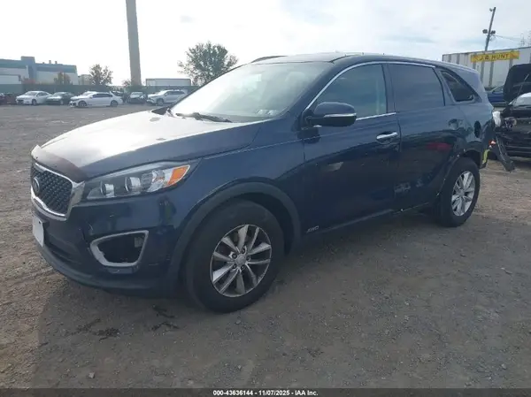 5XYPGDA37GG146376 2016 KIA SORENTO - Image 2