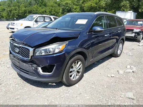 5XYPGDA37GG151318 2016 KIA SORENTO - Image 2