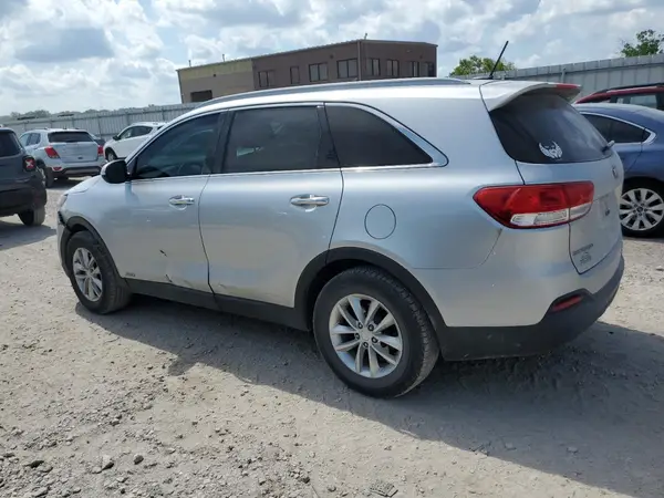 5XYPGDA37GG151769 2016 KIA SORENTO - Image 2