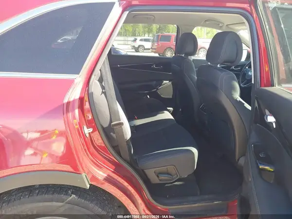 5XYPGDA37GG156499 2016 KIA SORENTO - Image 8