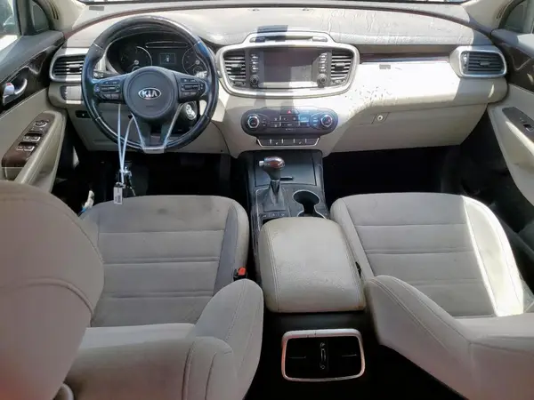 5XYPGDA37HG211101 2017 KIA SORENTO - Image 8