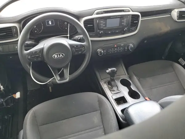 5XYPGDA37HG215097 2017 KIA SORENTO - Image 8