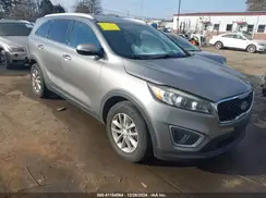 5XYPGDA37HG233146 2017 KIA SORENTO