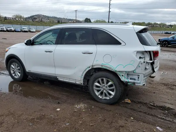 5XYPGDA37HG246687 2017 KIA SORENTO - Image 2