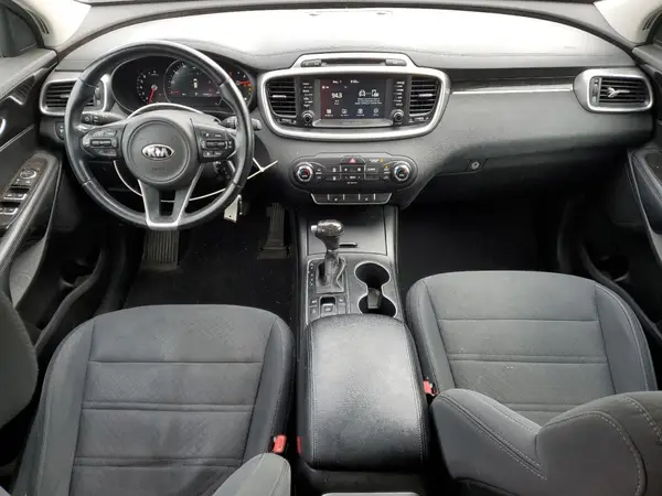 5XYPGDA37HG246687 2017 KIA SORENTO - Image 8