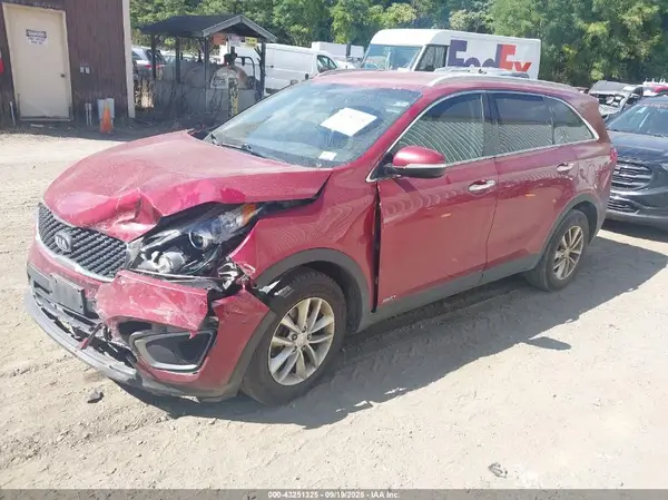 5XYPGDA37HG254238 2017 KIA SORENTO - Image 2