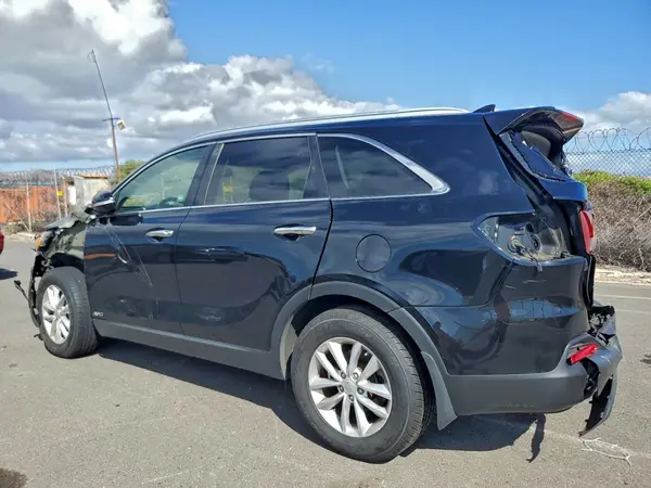 5XYPGDA37HG256104 2017 KIA SORENTO - Image 2