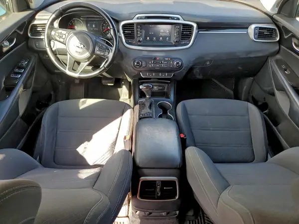 5XYPGDA37HG256104 2017 KIA SORENTO - Image 8