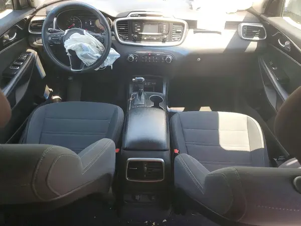 5XYPGDA37HG260248 2017 KIA SORENTO - Image 8
