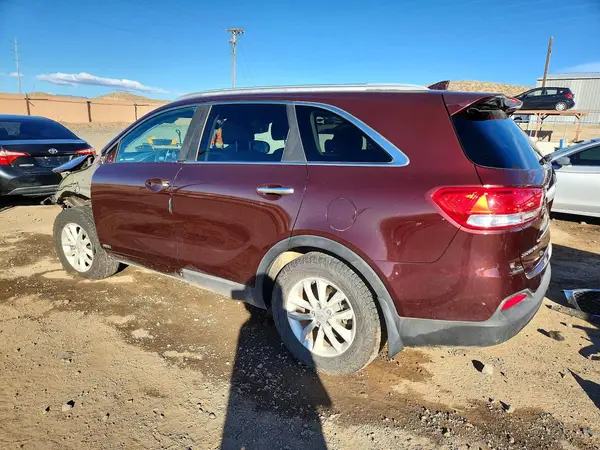 5XYPGDA37HG260704 2017 KIA SORENTO - Image 2