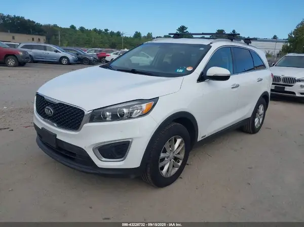 5XYPGDA37HG264512 2017 KIA SORENTO - Image 2