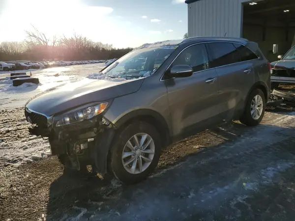 5XYPGDA37HG268737 2017 KIA SORENTO - Image 1