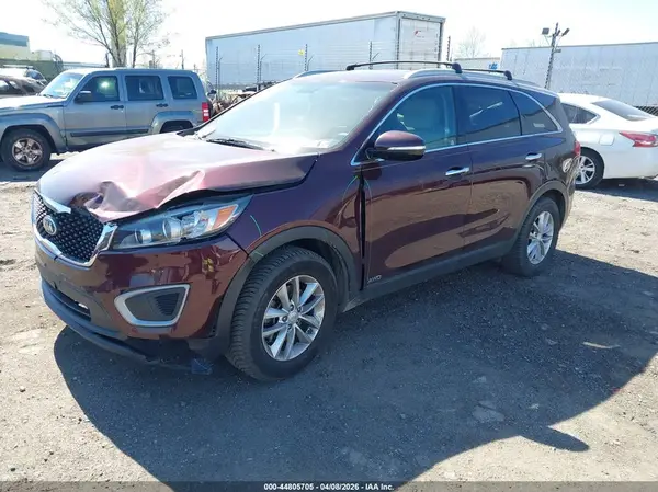 5XYPGDA37HG272724 2017 KIA SORENTO - Image 2