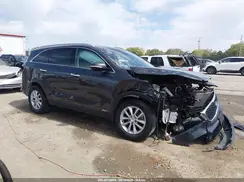 5XYPGDA37HG275610 2017 KIA SORENTO