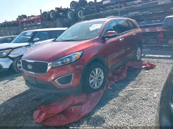 5XYPGDA37HG282153 2017 KIA SORENTO - Image 2
