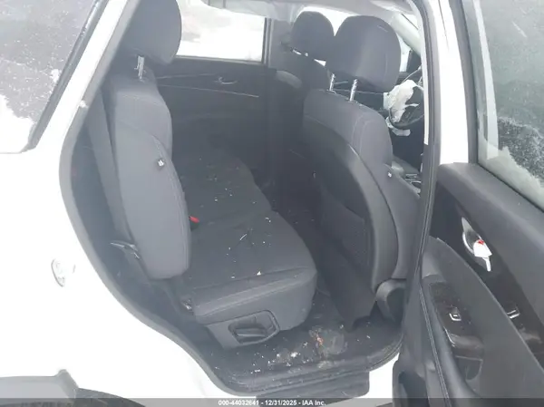 5XYPGDA37HG288938 2017 KIA SORENTO - Image 8