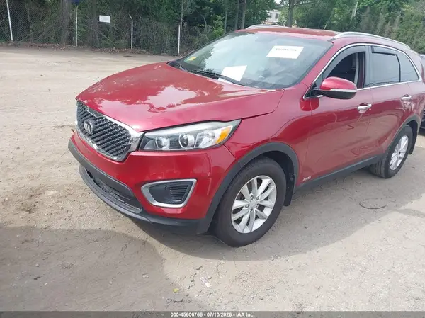 5XYPGDA37HG295078 2017 KIA SORENTO - Image 2