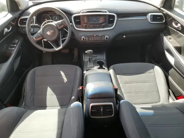 5XYPGDA37HG298269 2017 KIA SORENTO - Image 8