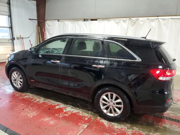 5XYPGDA37HG311750 2017 KIA SORENTO - Image 2