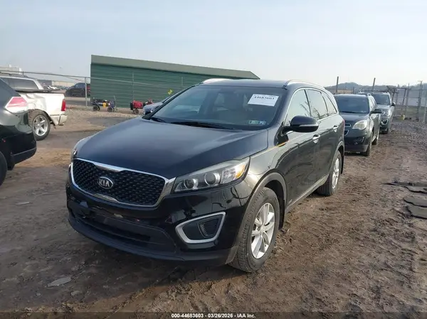 5XYPGDA37HG312980 2017 KIA SORENTO - Image 2