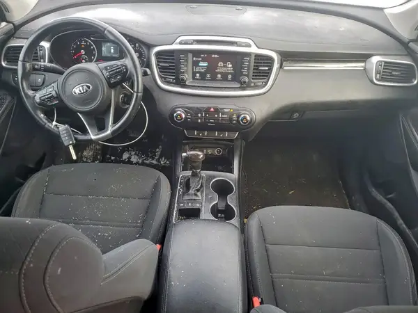 5XYPGDA37HG321419 2017 KIA SORENTO - Image 8