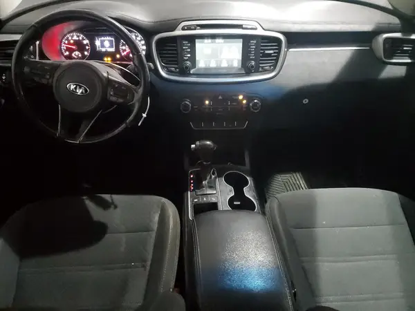 5XYPGDA37HG325115 2017 KIA SORENTO - Image 8