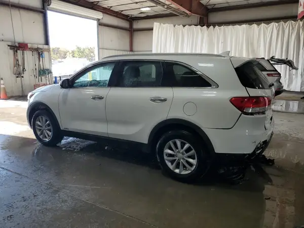 5XYPGDA37HG329357 2017 KIA SORENTO - Image 2