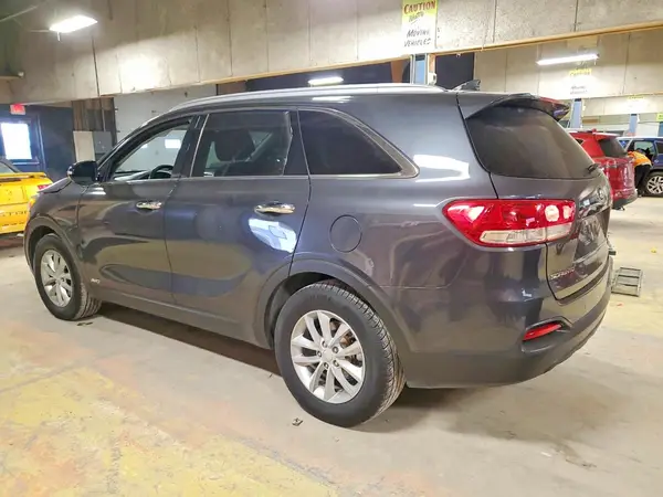 5XYPGDA37HG333781 2017 KIA SORENTO - Image 2