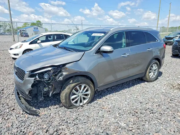5XYPGDA37JG347279 2018 KIA SORENTO - Image 1