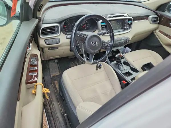 5XYPGDA37JG372523 2018 KIA SORENTO - Image 8