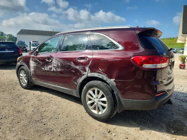 5XYPGDA37JG373591 2018 KIA SORENTO - Image 2