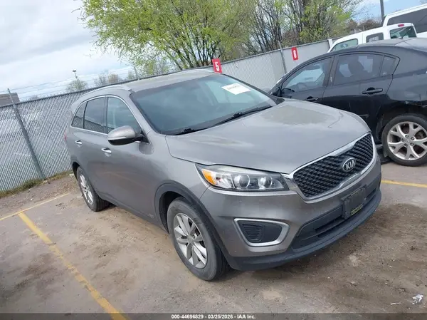 5XYPGDA37JG377169 2018 KIA SORENTO - Image 1