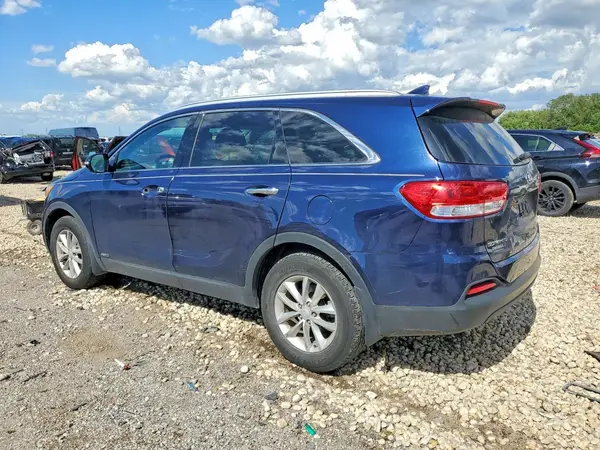 5XYPGDA37JG387636 2018 KIA SORENTO - Image 2